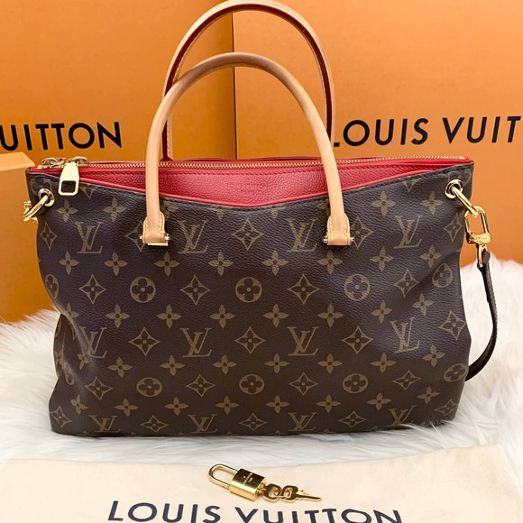 Louis Vuitton Pallas Brown Canvas Tote Bag (Pre-Owned)